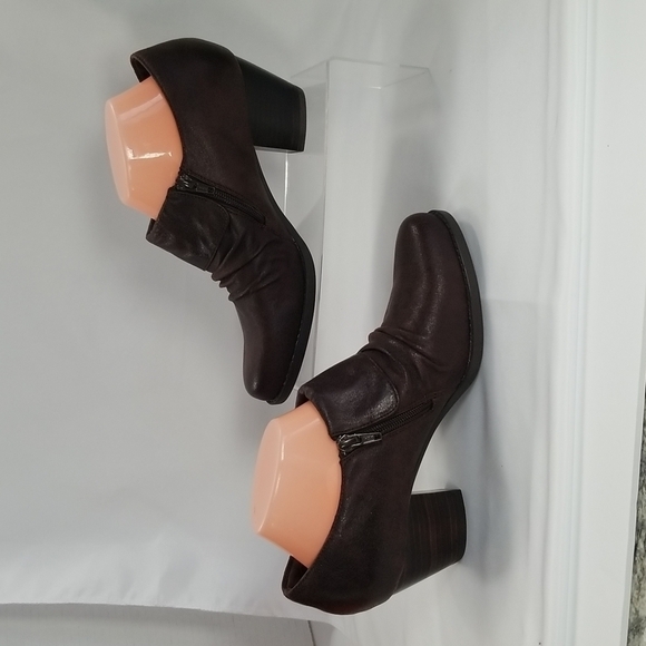 Baretraps SZ 9M Rosamund Ankle Boots Booties Heeled Brown Side Zip Vegan - Picture 3 of 11